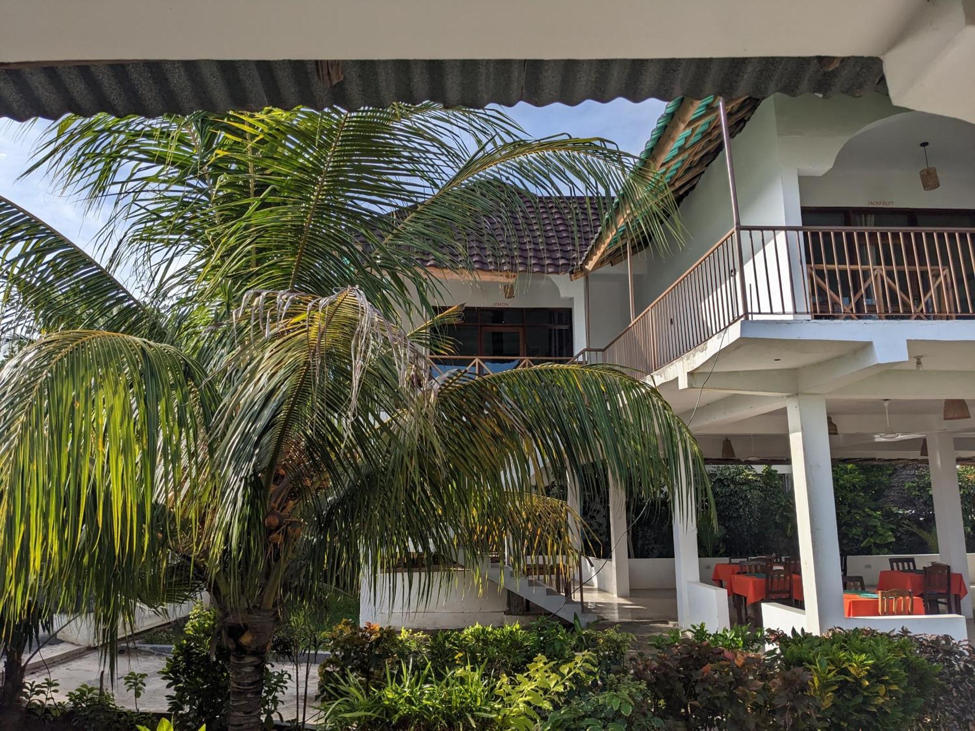 Kivulini Lodge And Restaurant 南威 外观 照片
